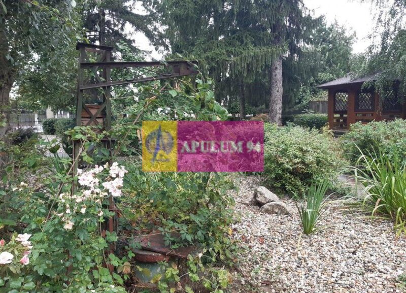 Vila spatioasa si bine construita langa Bucuresti